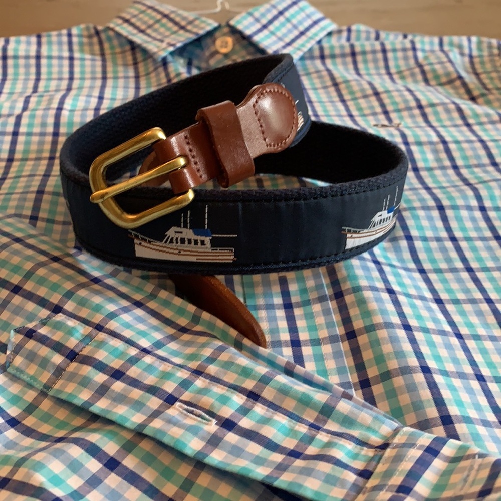 Vineyard Vines whale shirt
